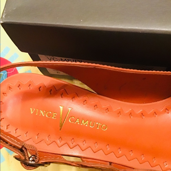 Vince Camuto Platform Heels - Picture 8 of 8
